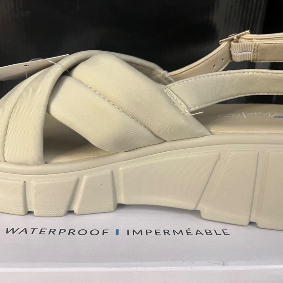 NEW AQUA COLLEGE Women's Godess Waterproof Sandals BONE IVORY SLINGBACK SHOES - Picture 9 of 10